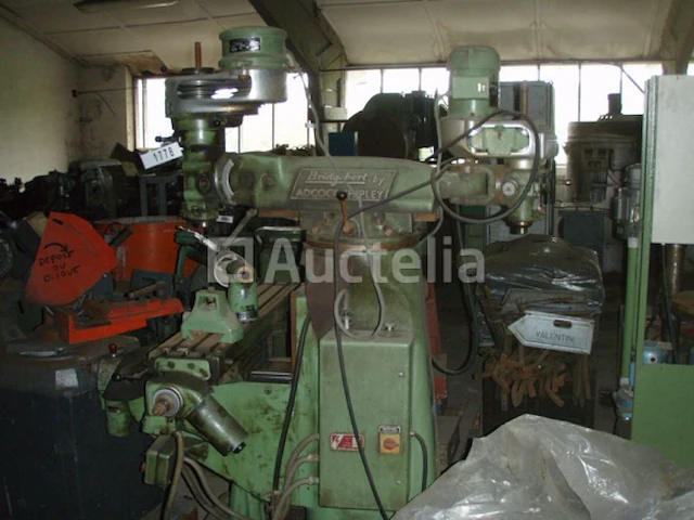 [interne referentie: s1778] bridgeport universele freesmachine - afbeelding 3 van  9