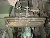 [interne referentie: s1799] verticale freesmachine voor pederson metalen - afbeelding 1 van  3