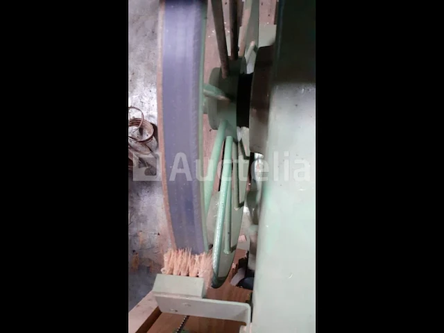 [interne referentie: s2129] verticale lintzaag voor hout - afbeelding 2 van  7