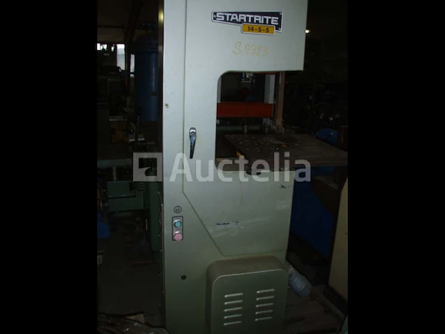 [interne referentie: s2323] startrite verticale lintzaag, tafel 500 mm x 500 mm - afbeelding 2 van  3