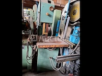 [interne referentie: s2347] verticale metalen lintzaag prvomajska - afbeelding 2 van  12