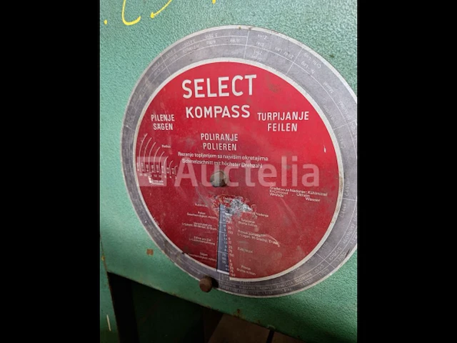 [interne referentie: s2347] verticale metalen lintzaag prvomajska - afbeelding 7 van  12