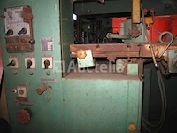 [interne referentie: s2347] verticale metalen lintzaag prvomajska - afbeelding 10 van  12