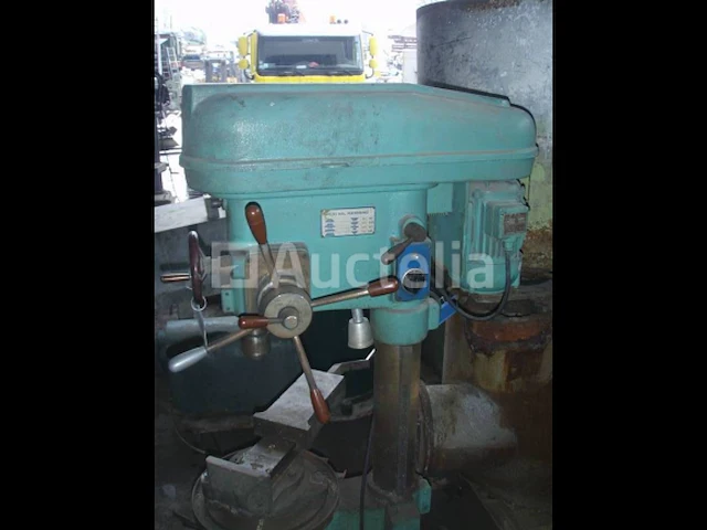 [interne referentie: s3174] audax kolomboormachine, conus 3 - afbeelding 1 van  4