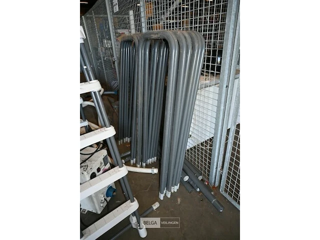 Intex zwembad met filters en warmtepomp - afbeelding 8 van  9