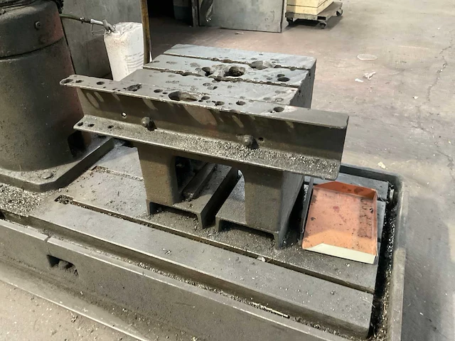 Invema fr 40-1000 kolomboormachine - afbeelding 11 van  12