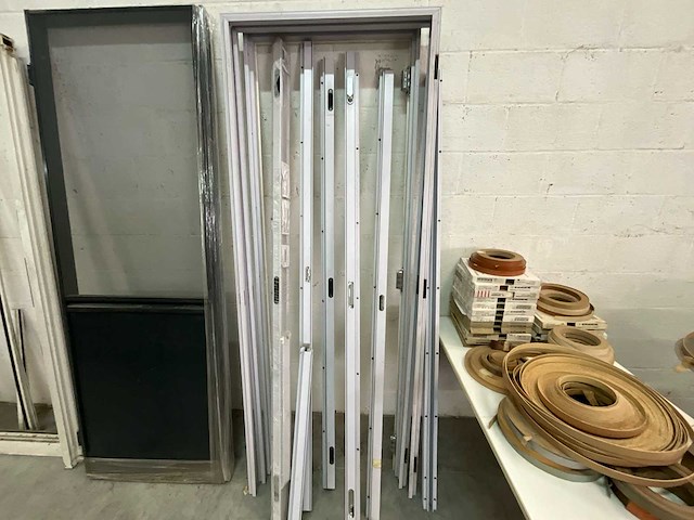 Invisidoor onzichtbare kamering (3x) - afbeelding 1 van  9