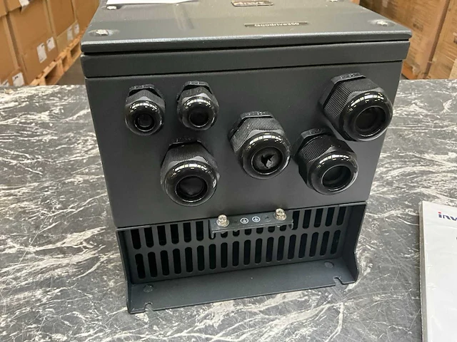 Invt gd350-004g/5r5p-45 inverter - afbeelding 4 van  8