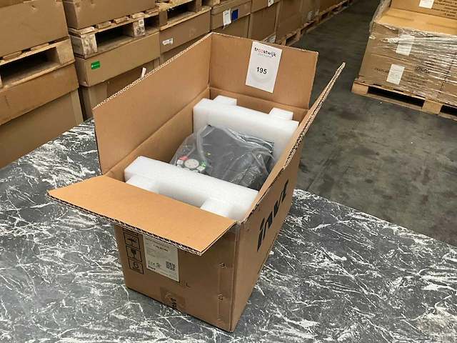Invt gd350-7r5g/011p-4-ul frequentieregelaar - afbeelding 1 van  7