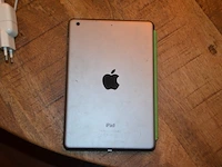 Ipad a1489 met oplader, projector time to enjoy h80 met oplader - afbeelding 4 van  6
