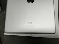 Ipad apple, smartphone nokia ta1270 en digitaal fototoestel canon - afbeelding 3 van  7