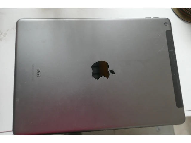 Ipad apple + tablethouder - afbeelding 2 van  3