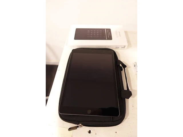 Ipad - afbeelding 1 van  6