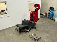 Ipc ct70 rider schrobzuigmachine - afbeelding 5 van  6