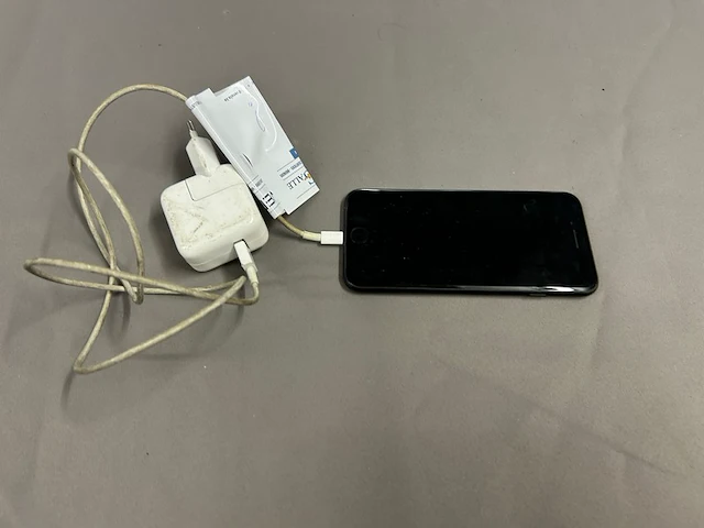 Iphone 7 - afbeelding 1 van  4