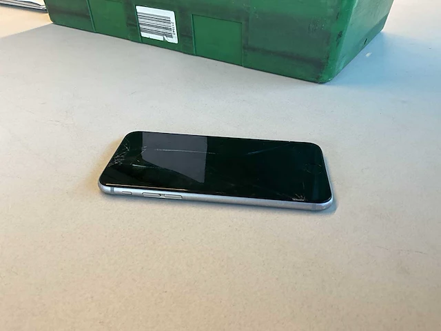 Iphone apple 6s - model a1688 - afbeelding 1 van  5