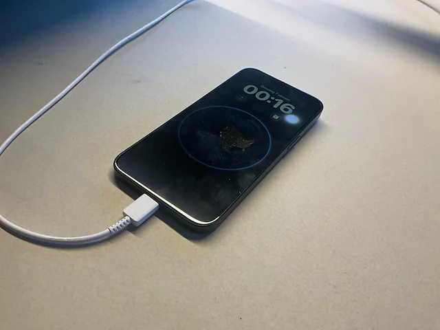 Iphone apple model 15 pro max - afbeelding 2 van  6