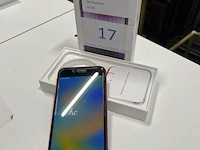 Iphone se 2022 - 128 gb - afbeelding 1 van  4
