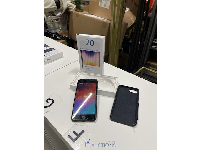 Iphone se 2022 - 128 gb - afbeelding 1 van  5