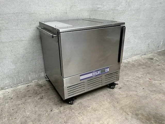 Irinox ef 20.1 plus snelkoeler shockfreezer - afbeelding 1 van  6