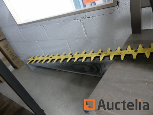 Ironside heggenschaar op benzine ight24/558 - afbeelding 3 van  4