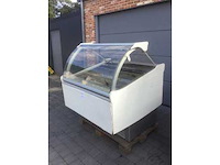 Isa - schepijsvitrine - afbeelding 2 van  4