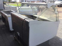 Isa - schepijsvitrine - afbeelding 3 van  4