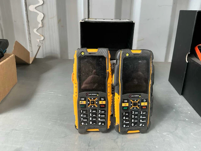 Isafe advantage explosievrije gsm (2x) - afbeelding 1 van  4