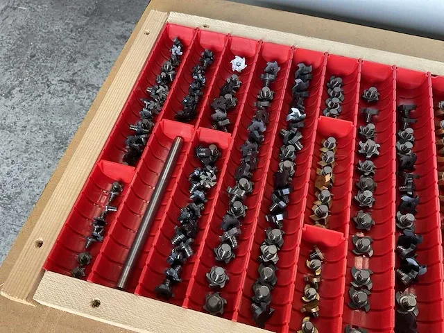 Iscar partij volhardmetalen opschroef frezen - afbeelding 2 van  8