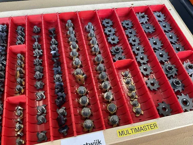 Iscar partij volhardmetalen opschroef frezen - afbeelding 4 van  8