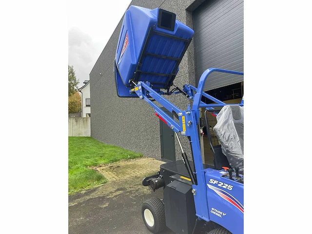 Iseki - 2022 - sf225 - front zitmaaier - afbeelding 5 van  10