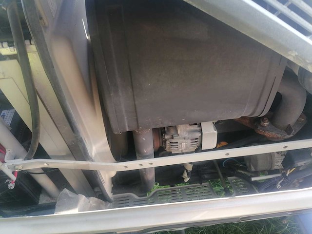 Iseki at30 vierwielaangedreven minitractor - afbeelding 6 van  14