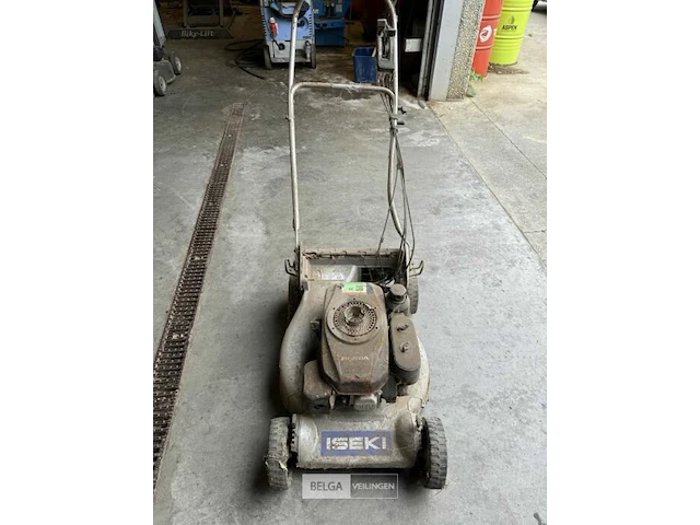 Iseki grasmachine voor onderdelen - afbeelding 1 van  3