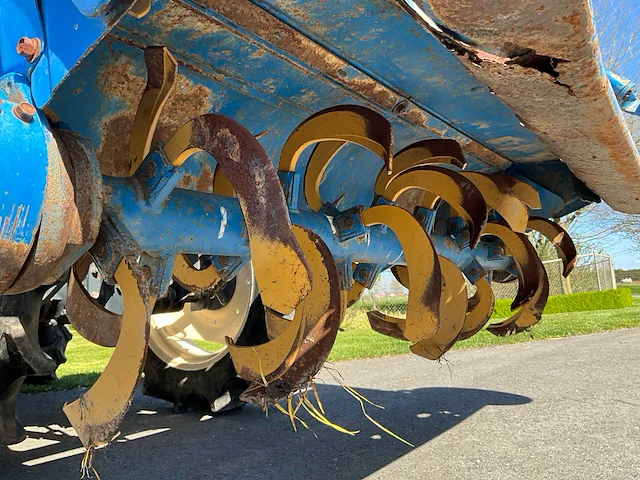 Iseki landhope 197 vierwielaangedreven minitractor met grondfrees - afbeelding 21 van  22