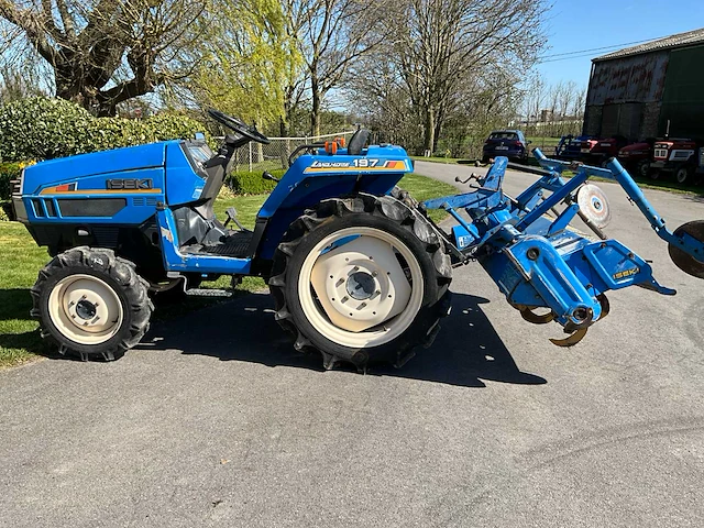Iseki landhope 197 vierwielaangedreven minitractor met grondfrees - afbeelding 8 van  22