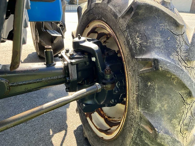 Iseki landhope 245 vierwielaangedreven minitractor - afbeelding 10 van  19
