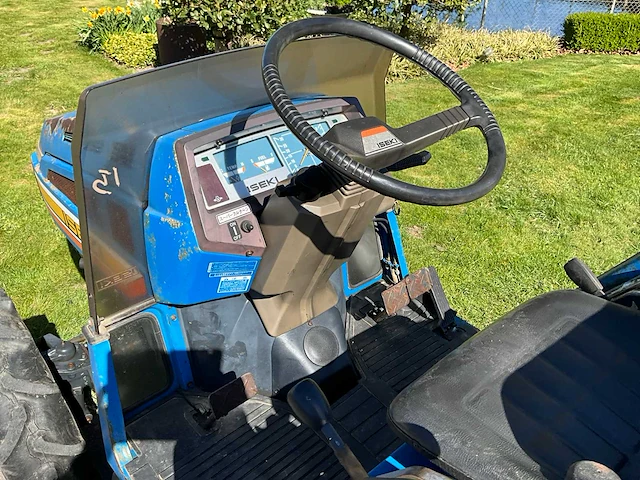 Iseki landhope 245 vierwielaangedreven minitractor - afbeelding 14 van  19