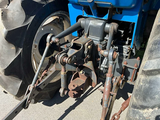 Iseki landhope 245 vierwielaangedreven minitractor - afbeelding 18 van  19