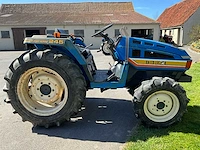 Iseki landhope 245 vierwielaangedreven minitractor - afbeelding 4 van  19