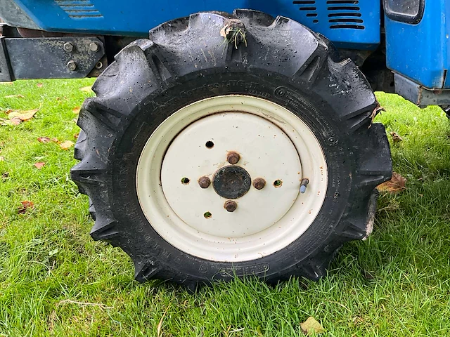 Iseki landhope tu150 minitractor met grondfrees - afbeelding 3 van  21