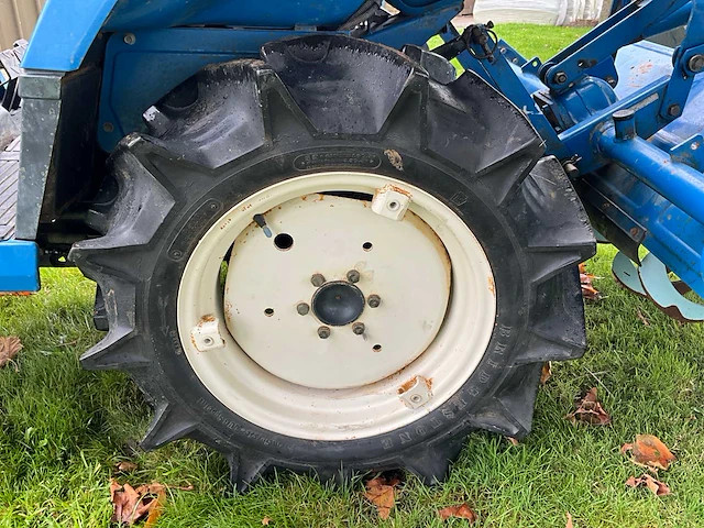 Iseki landhope tu150 minitractor met grondfrees - afbeelding 4 van  21