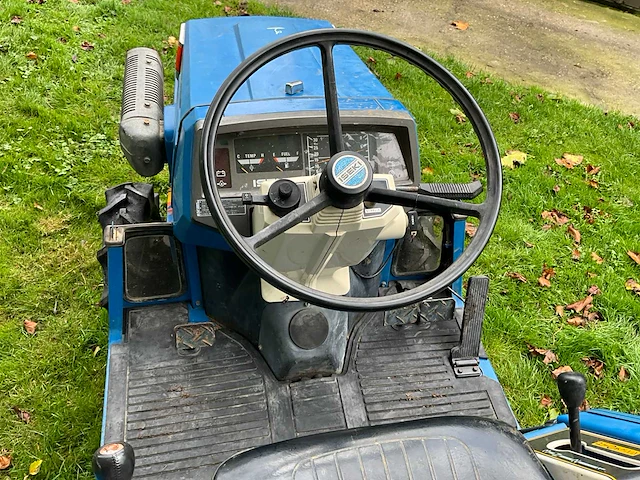 Iseki landhope tu150 minitractor met grondfrees - afbeelding 5 van  21