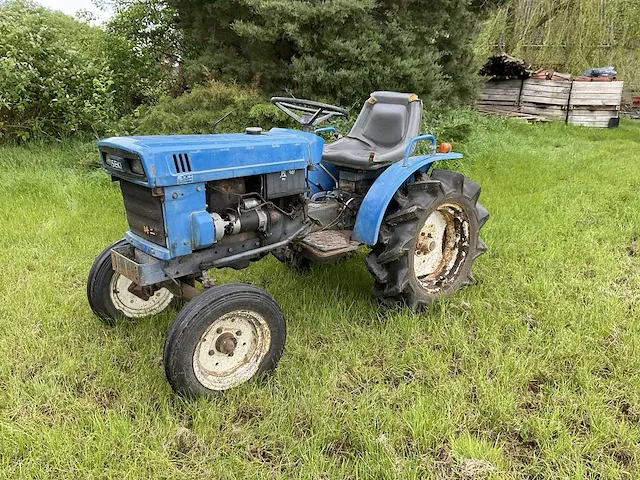Iseki minitractor - afbeelding 8 van  14