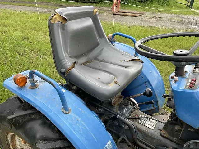 Iseki minitractor - afbeelding 14 van  14