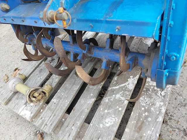 Iseki ray1007 grondfrees voor micro tractor - afbeelding 4 van  7