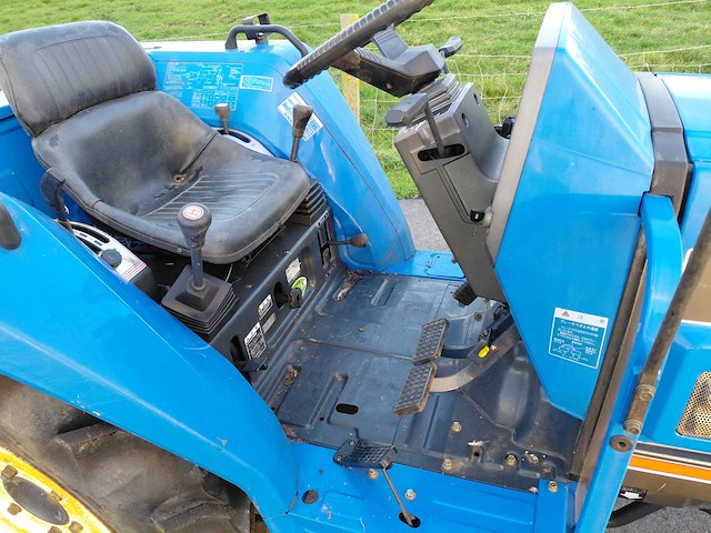 Iseki ta207 minitractor - afbeelding 12 van  23