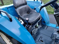 Iseki ta207 vierwielaangedreven minitractor - afbeelding 12 van  15