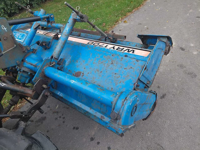 Iseki ta227 vierwielaangedreven minitractor met grondfrees - afbeelding 8 van  19