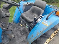 Iseki ta227 vierwielaangedreven minitractor met grondfrees - afbeelding 15 van  19
