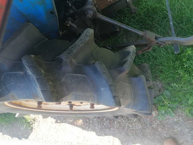 Iseki ta227 vierwielaangedreven minitractor - afbeelding 15 van  15